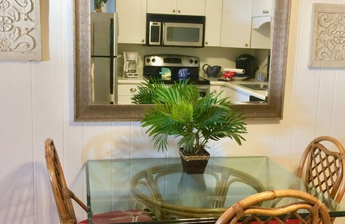 Myrtle Beach Condo | Oceanfront Condo with Pool & Spa - Rated 10/10 by Guests!