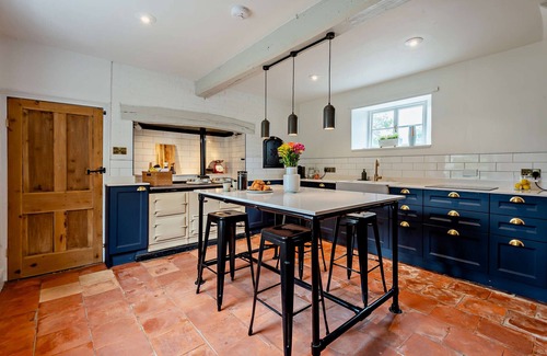 Methwold House | Red House - Five Bedroom House, Sleeps 12