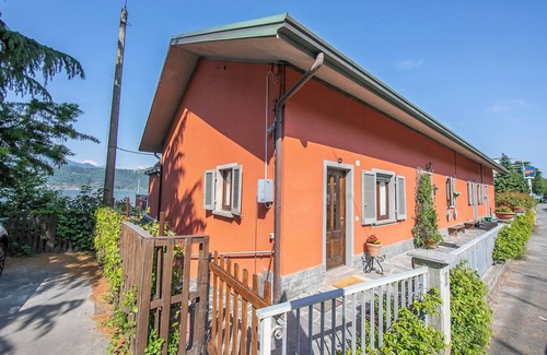 Baveno Apartment | Relaxing Retreat at Red House Terrace Private Beach