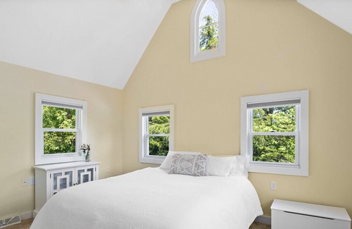 Cape May House | Oceanfront Retreat at Red Knot Farm - Family Friendly Escape