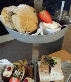Newbrough Hotel | Red Lion Inn: Pet-Friendly Retreat with Top Reviews