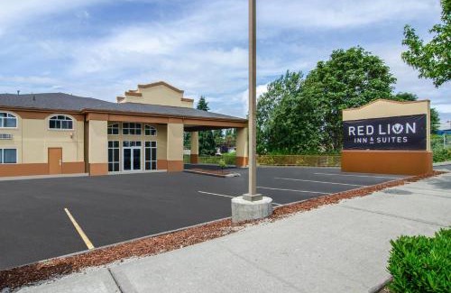 Des Moines Hotel | Convenient Stay at Red Lion Inn & Suites Des Moines