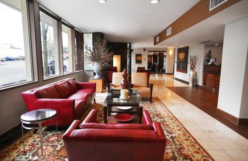 Olympia Hotel | Inviting Stay at Red Lion Inn & Suites Olympia, Governor Hotel