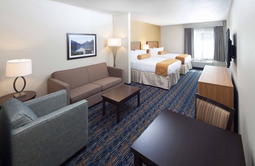 Polson Hotel | Top-Rated Red Lion Inn & Suites Polson with Pool & Spa
