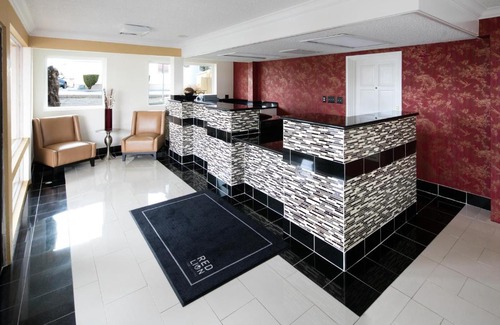 Bechelli Hotel | Comfortable Stay at Red Lion Inn & Suites Redding