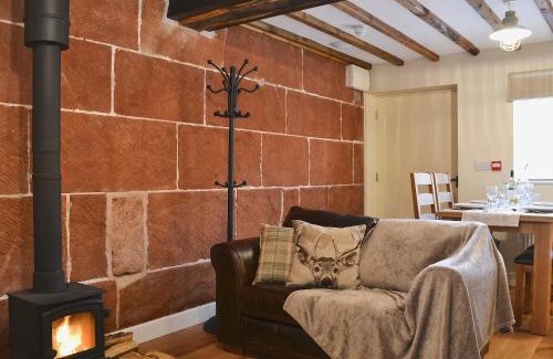Loppington House | Discover Red Lion Lodge: Pet Friendly with 4-Star Comfort
