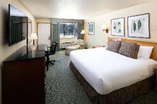 Post Falls Hotel | Discover Red Lion Templin's Hotel: Riverfront Retreat