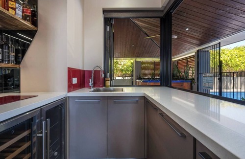 Central Mudgee House | Red Lotus Guesthouse A Grand Valley Views Escape