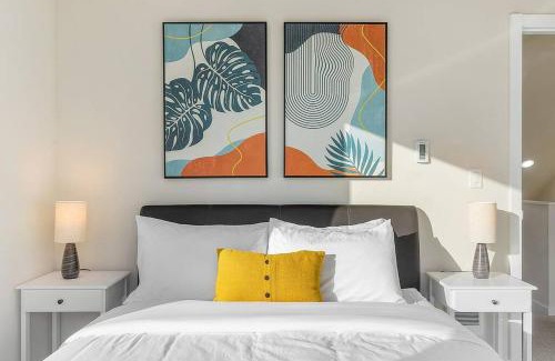Leschi Apartment | Discover Red Maple Retreat in Leschi - Pet & Child Friendly