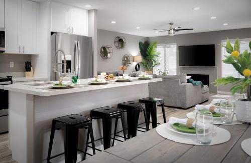 East Mesa House | Red Mountain Retreat: Pet-Friendly Getaway with Pool & 10/10 Score