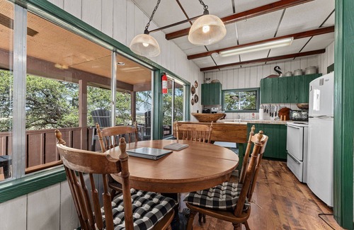 Fredericksburg House | Red Oak Cabin: Newly Renovated with Breathtaking Views