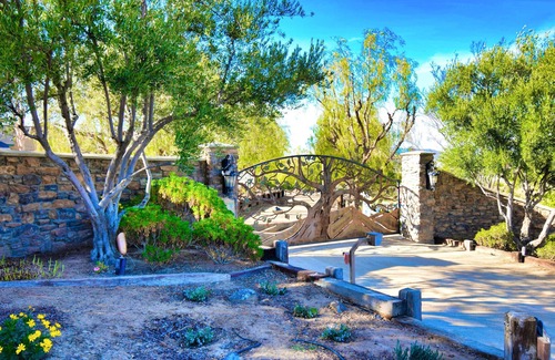 Temecula Villa | Top-Rated Red Oak Villa with Pet-Friendly Amenities