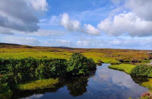 Homore Ski Chalet | Pet-Friendly Red Pepper Self Catering - Discover the Uists