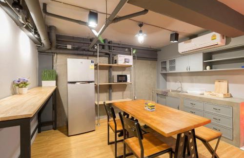 Makkasan Apartment | Family-Friendly Red Pin Inn: Enjoy Your Stay in Comfort