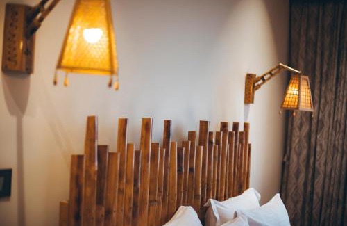 Tezpur Hotel | Red River Bungalow