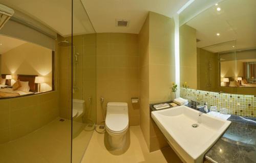 Lao Cai Apartment | Inviting Red River View Hotel by BAY LUXURY for Families