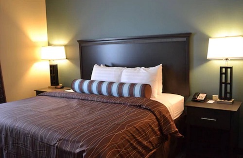 Thackerville Hotel | Comfortable Stays at Red River Inn And Suites with Pool