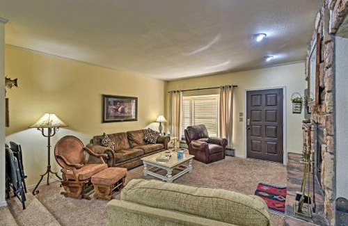 Red River House | Cozy Red River Townhome with Balcony & Mountain Views