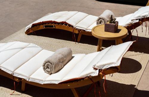 Joshua Tree Villa | Experience Red Rock: Desert Vibes with Game Room Fun