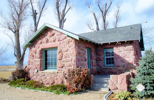 Marsing House | Explore Red Rock House: Guest Rated 9.8 with Great Amenities