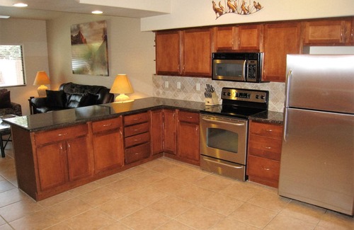 Oak Creek House | Experience Red Rock Views: Spa Amenities & Outdoor Adventures