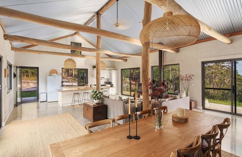 Browns Mountain House | Red Rocks Mountain Retreat: Family-Friendly in Kangaroo Valley