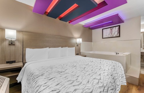 Bourbonnais Hotel | Comfortable Stay at Red Roof Inn Bourbonnais with Breakfast