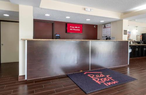Charlottesville Hotel | Pet-Friendly Retreat at Red Roof Inn Charlottesville