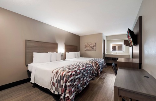 Graysville Hotel | Pet-Friendly Red Roof Inn Chattanooga with Spa & Dining