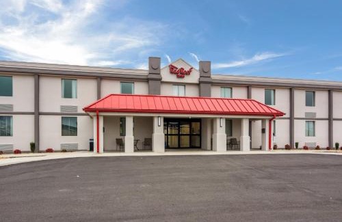 Bermuda Hotel | Pet-Friendly Stays at Red Roof Inn Chester Await You