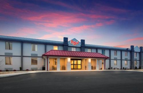 Bermuda Hotel | Pet-Friendly Stays at Red Roof Inn Chester Await You