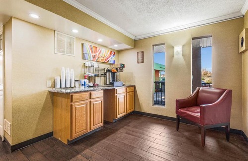 Erlanger Hotel | Convenient Stay at Red Roof Inn Cincinnati Airport–Florence