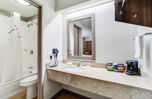 Dentsville Hotel | Budget-Friendly Stay at Red Roof Inn Columbia East