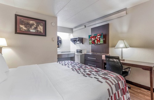 Columbia Hotel | Budget-Friendly Stay at Red Roof Inn Columbia, MO with Breakfast