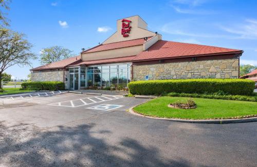 Grove City Hotel | Pet-Friendly Retreat at Red Roof Inn Columbus - Grove City