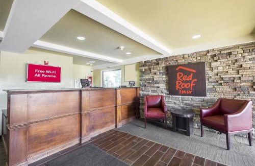 Westerville Hotel | Cozy Red Roof Inn Columbus Northeast - Pet Friendly & More