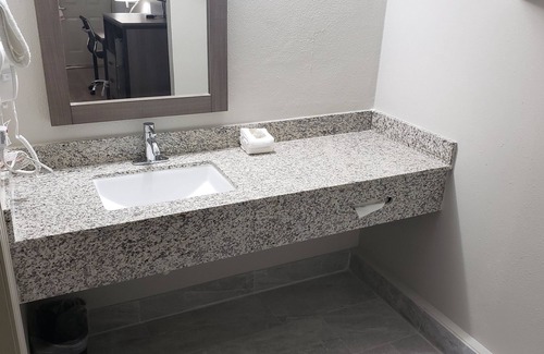 Cullman Hotel | Eco-Friendly Stay at Red Roof Inn Cullman with Breakfast