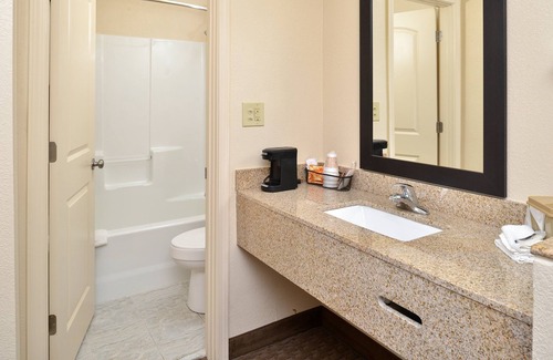 Dalton Hotel | Cozy Stays at Red Roof Inn Dalton with Family-Friendly Amenities