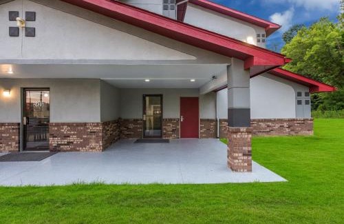 Mansfield Hotel | Pet-Friendly Red Roof Inn Mansfield with Family Amenities