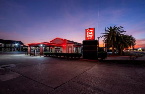 Morgan City Hotel | Pet-Friendly Retreat at Red Roof Inn Morgan City