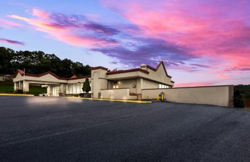 New Stanton Hotel | Pet Friendly Red Roof Inn New Stanton for Your Family Getaway