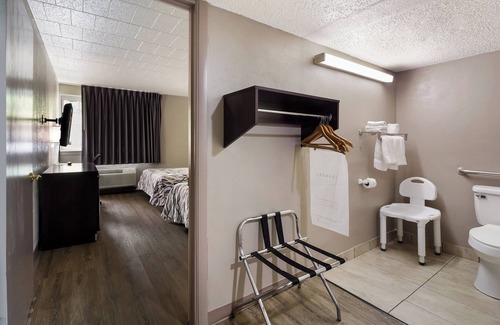 New Stanton Hotel | Budget-Friendly Stay at Red Roof Inn New Stanton with Breakfast