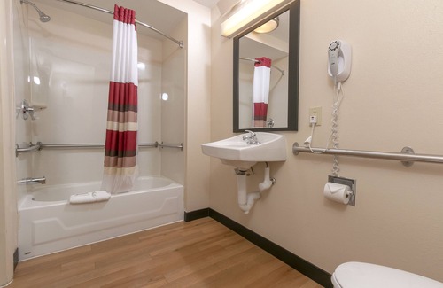 Naperville Hotel | Convenient Red Roof Inn PLUS+ in Naperville, Chicago