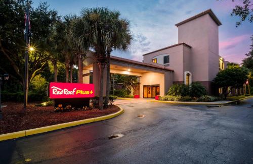 Palm Coast Hotel | Comfortable Stay at Red Roof Inn PLUS+ Palm Coast with Pool