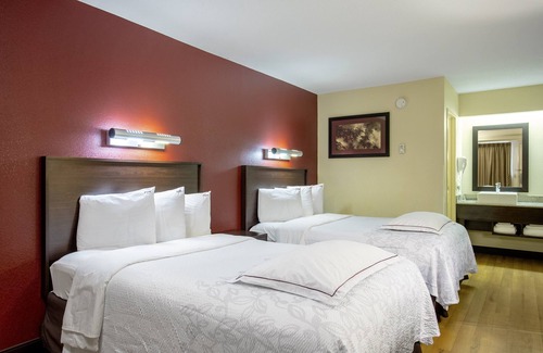 Monroeville Hotel | Accessible Comfort at Red Roof Inn PLUS+ Pittsburgh East