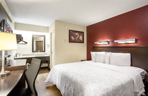 Newark Hotel | Comfort & Convenience at Red Roof Inn PLUS+ Wilmington