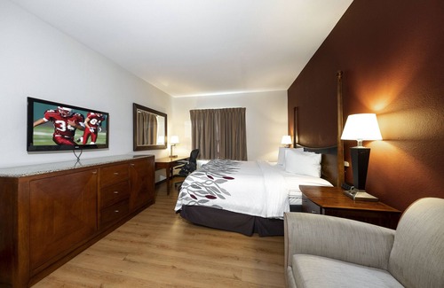 Biloxi Hotel | Red Roof Inn & Suites Biloxi - Ocean Springs