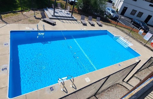 Middletown Hotel | Convenient Stays at Red Roof Inn & Suites Newport, RI