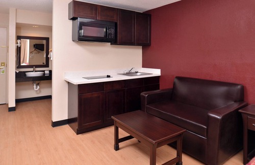 Van Horn Hotel | Budget-Friendly Red Roof Inn Van Horn with Family Amenities