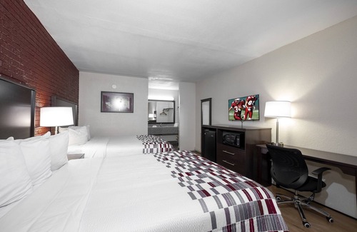 West Point Hotel | Budget-Friendly Red Roof Inn West Point with Family Amenities